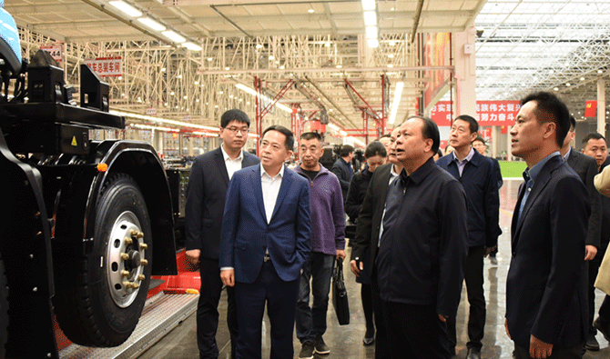 Zhou Nong, deputy director of the Standing Committee of Hunan Provincial People's Congress and chairman of the Provincial Federation of Trade Unions, went into Trinity research