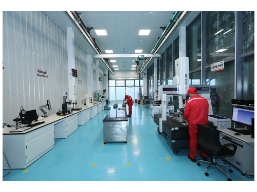 Clean constant temperature precision test room